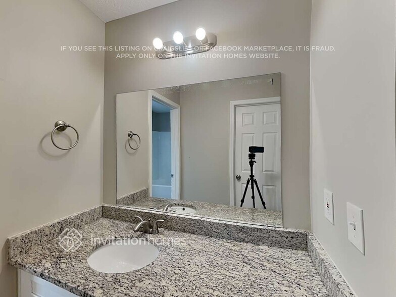 Building Photo - 6741 Mason Creek Rd