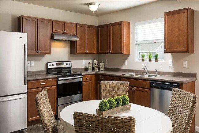 Building Photo - Newer Home at Great Value in Mattawan!