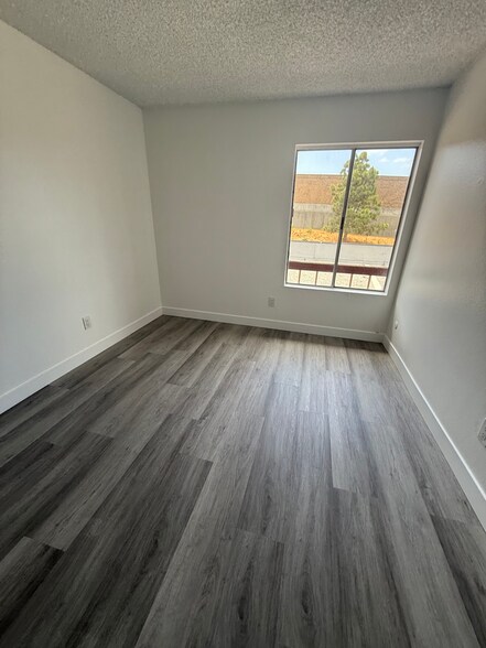 Building Photo - 700 W La Veta Ave