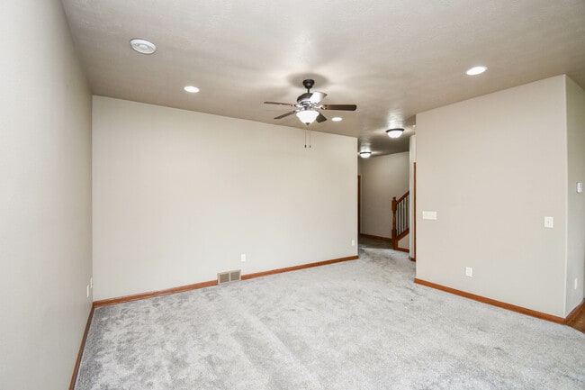 Building Photo - 8413 W 53rd St