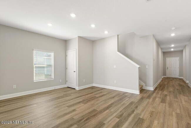 Building Photo - 50 Martos Ct