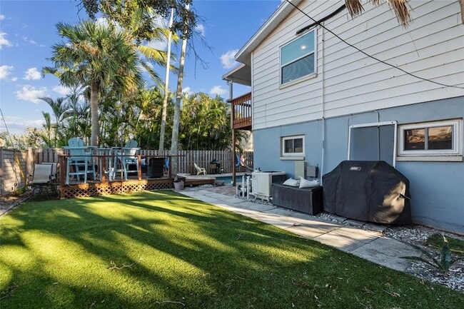 Building Photo - 284 44th Ave