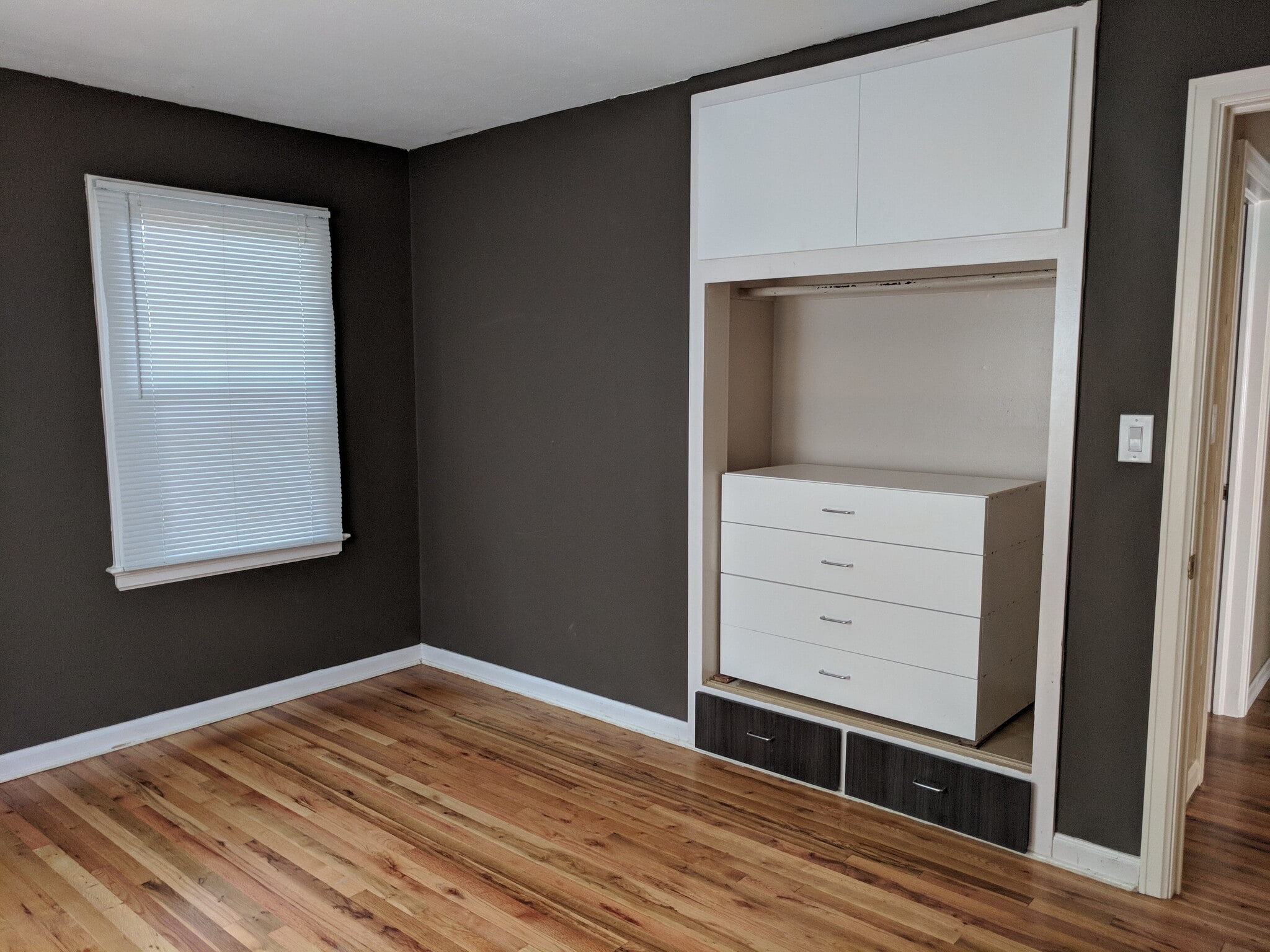 Bedroom #1 - 206 W Linden St