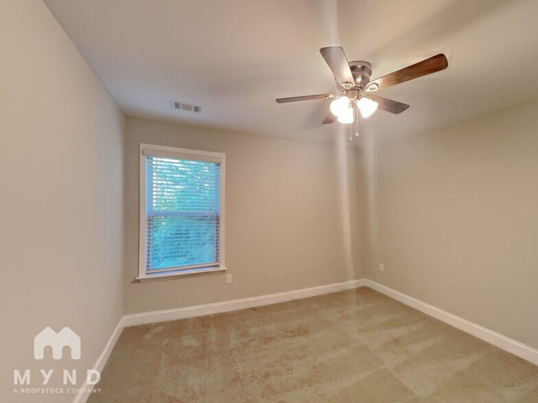 Building Photo - 7734 Fawn Cir
