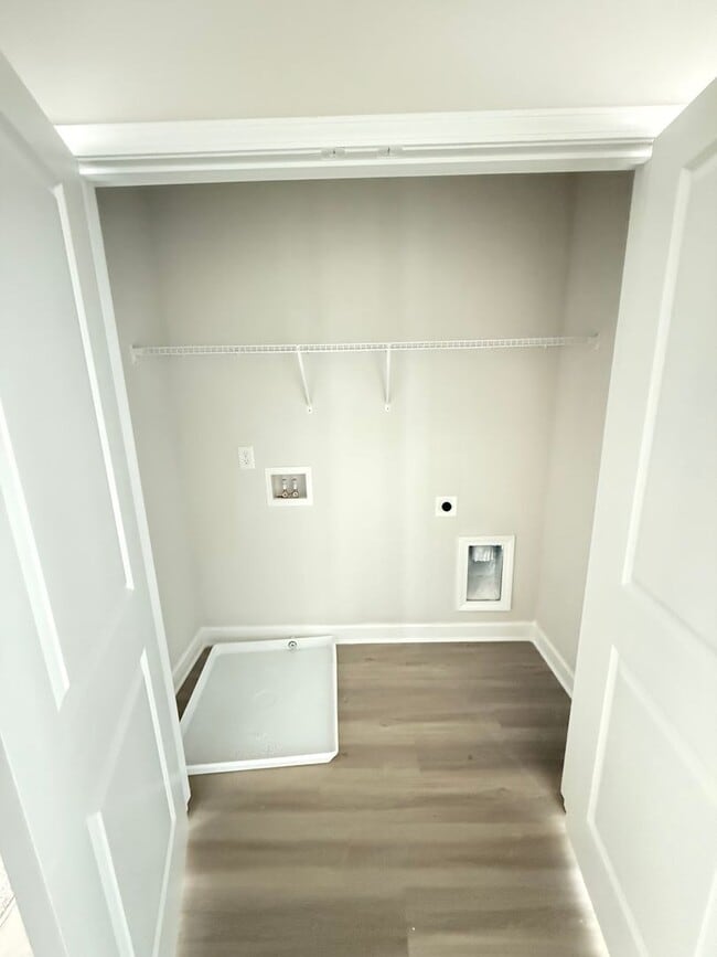 Building Photo - BRAND NEW TOWNHOMES AVALIABLE NOW