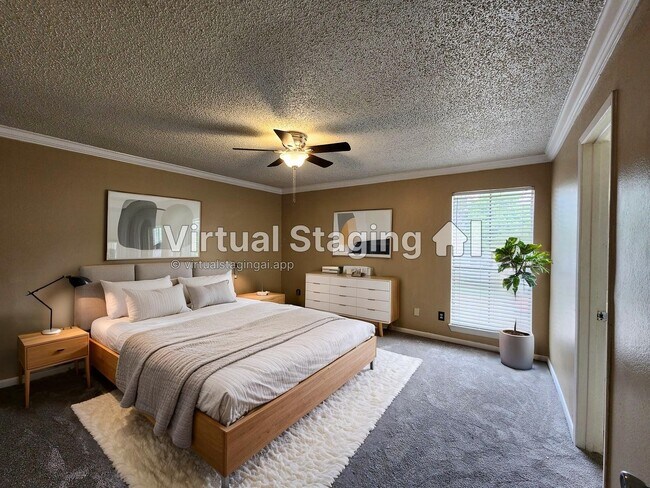 Building Photo - 17331 Red Oak Dr