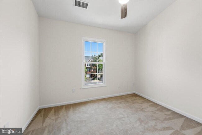 Building Photo - 20335 Briarcliff Terrace