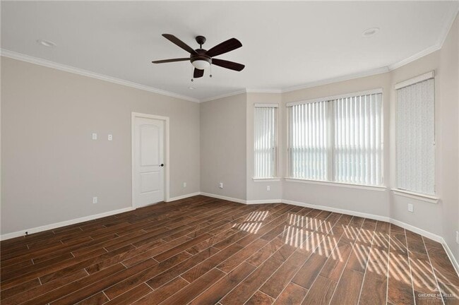 Building Photo - 26 Amistad Cir