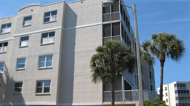 Building Photo - 6475 Shoreline Drive Unit 5302