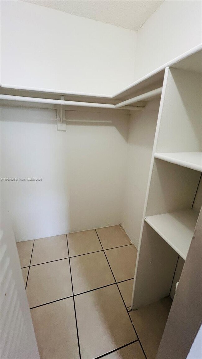 Building Photo - 801 NW 47th Ave