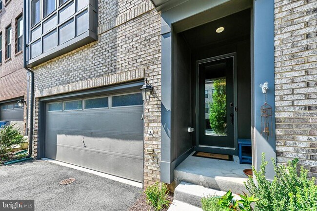 Building Photo - 42284 Crawford Ter