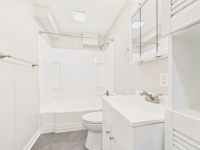 Building Photo - 3200 Green St