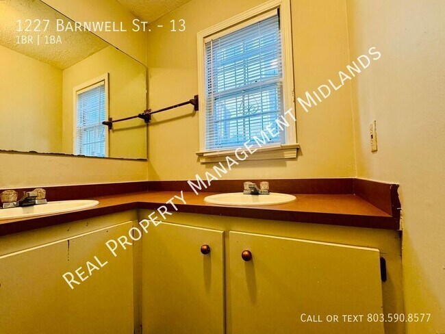 Building Photo - 1227 Barnwell St