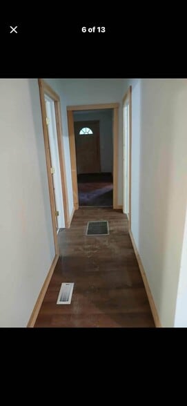 Building Photo - 2782 Latulle Ave