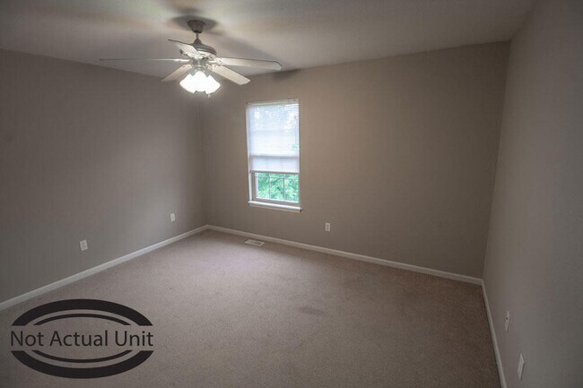 Building Photo - 4015 Snowy Owl Dr
