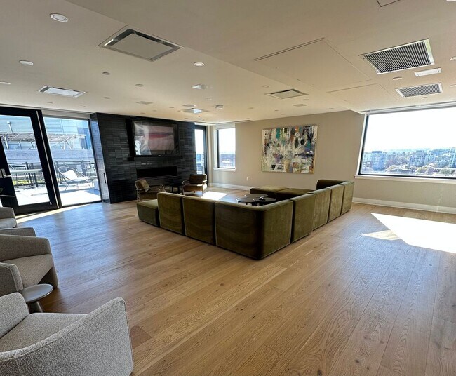 Building Photo - Gorgeous 2BD/2BA Corner Unit in the Heart of Navy Yard | Parking Included