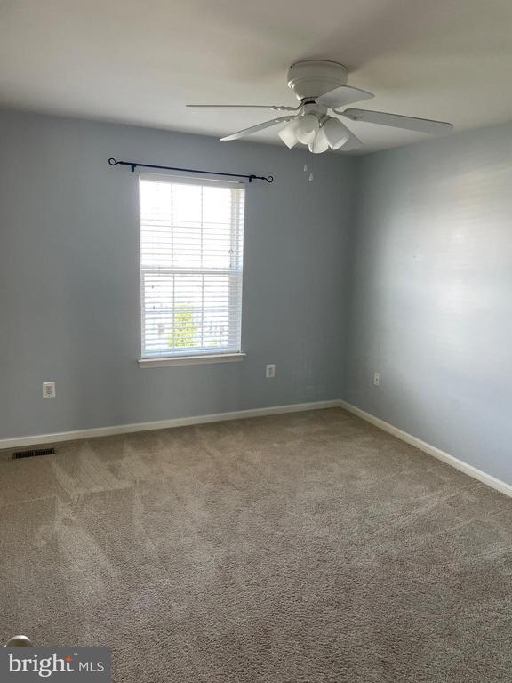 Building Photo - 233 Morlyn Dr