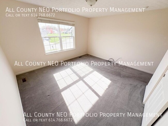 Building Photo - 2919 Woodstone Dr