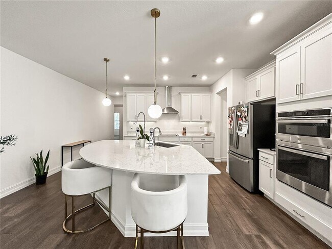 Building Photo - 18334 Serene Lk Lp