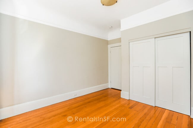 Building Photo - 360 Locust St