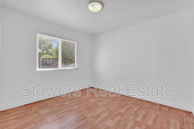 Building Photo - 2940 Sombrero Cir