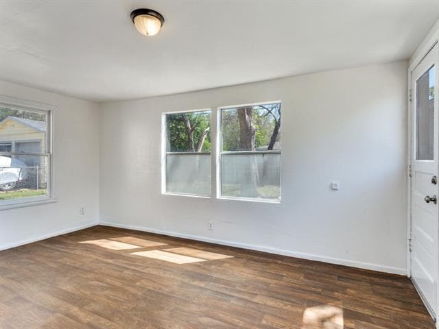Building Photo - 5433 Thomas Ln