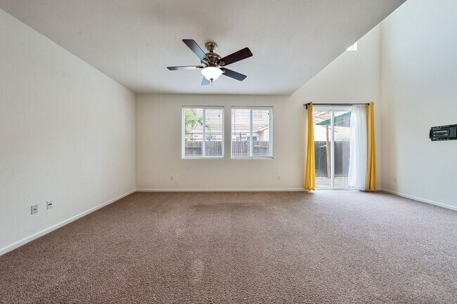 Building Photo - 2815 Tourbrook Way