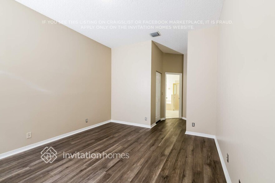 Building Photo - 3746 Old Lighthouse Cir