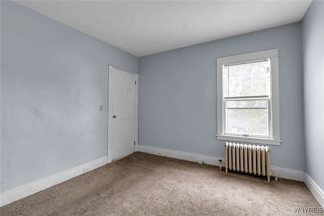 Building Photo - 90 Clover Pl