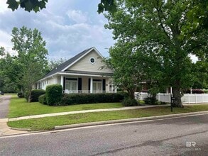 Building Photo - 10162 Papas St