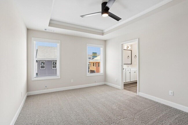 Building Photo - 4096 Island View Dr