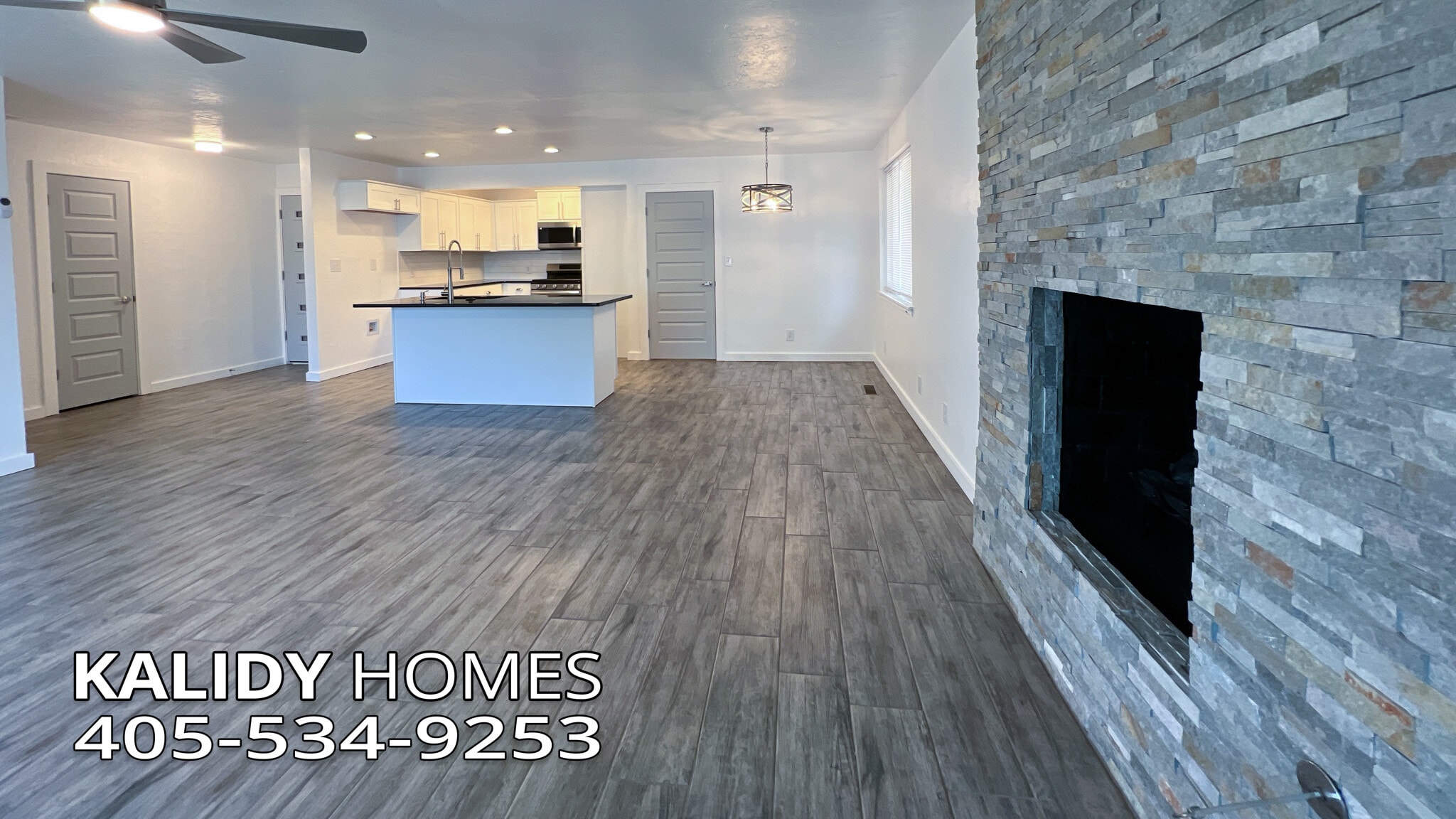 Building Photo - 702 Amity Ln
