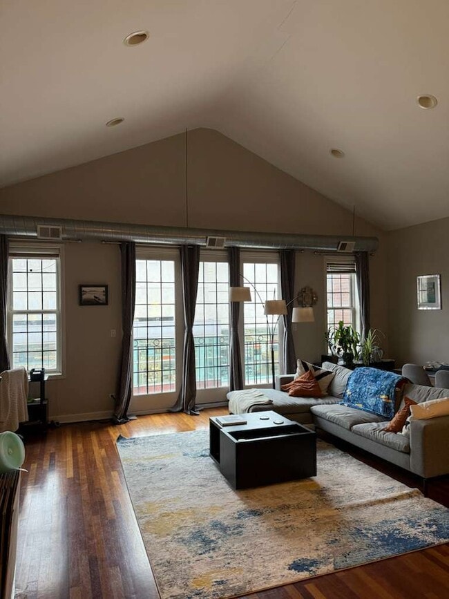 Building Photo - 2650 N Halsted St