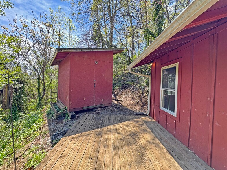Storage Shed / Workshop with Electric Power - 7942 New Hope Rd