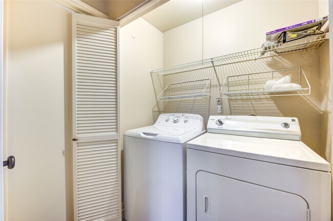 Building Photo - 4144 Greystone Way