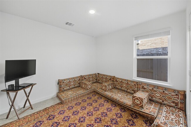 Building Photo - 1638 Westway Dr