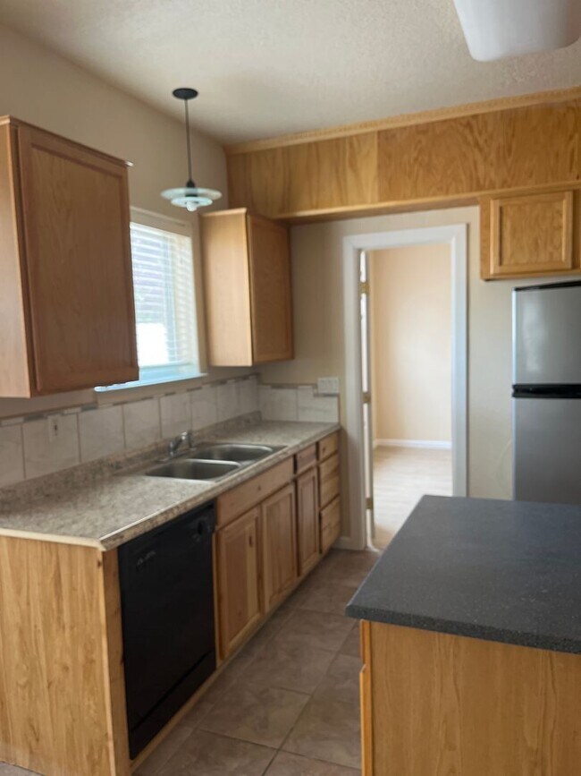 Building Photo - 6715 Tesoro Pl NE