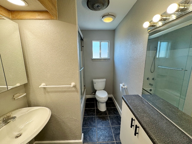 Building Photo - 419 Westhill Pl