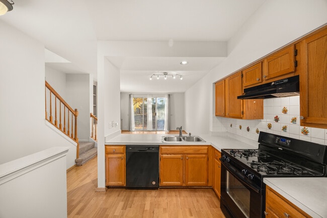 Building Photo - 100 Harvest Gate Rd