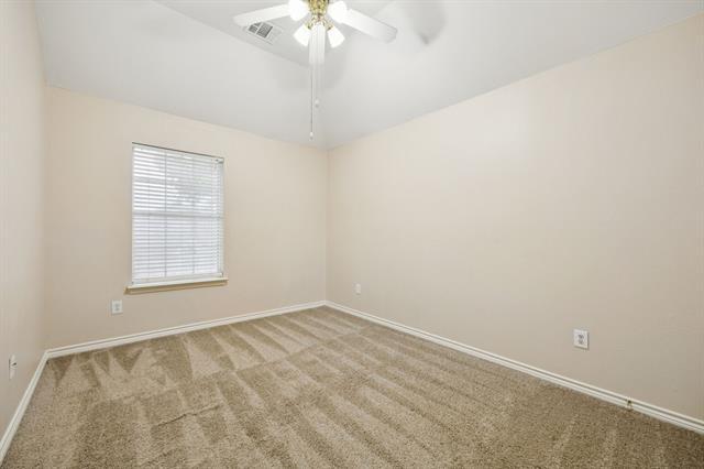 Building Photo - 1009 Spanish Oak Dr