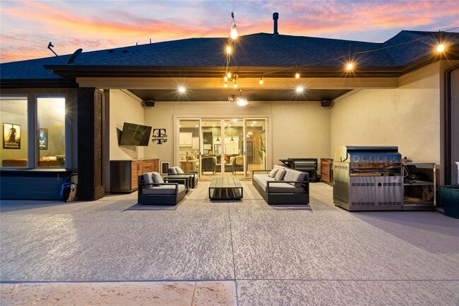 Building Photo - 2500 Yuma Trl
