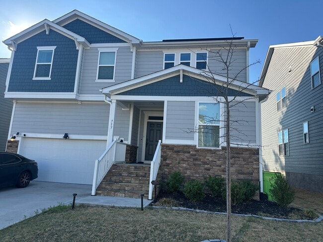 Building Photo - 717 Emmer St