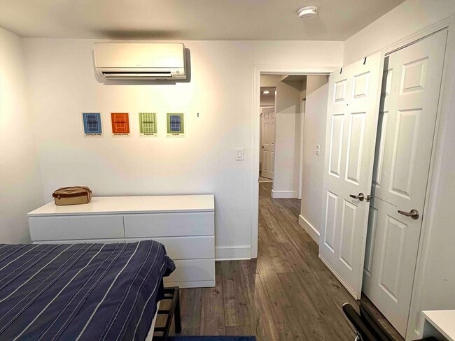 Building Photo - 12 Braemore Rd