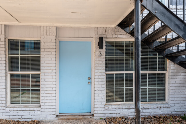 Front Door - 9711 Linkmeadow Ln