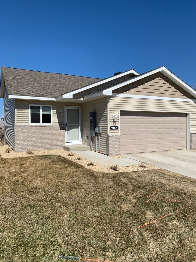 Building Photo - 9167 Goodrich Dr