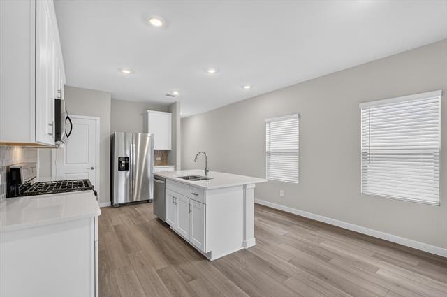 Building Photo - 3048 Belton Dr