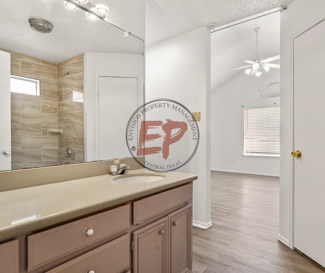 Building Photo - 1727 Ramada Dr