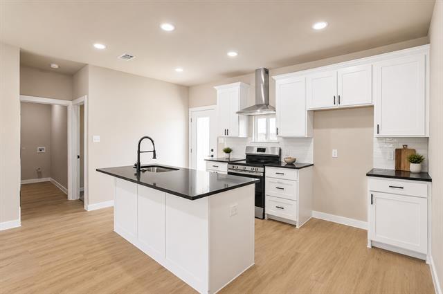 Building Photo - 120 Brookview Dr
