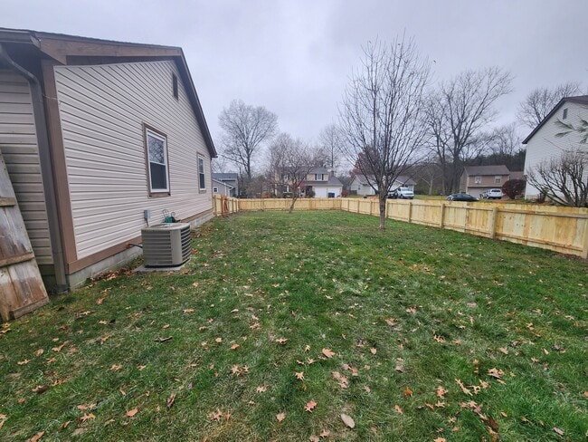 Building Photo - 5244 Wagon Wheel Ln