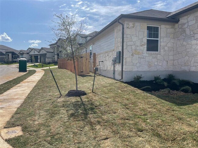 Building Photo - 124 Stellar Wind Dr